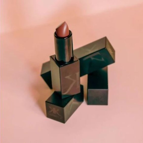 Karmela Enchanted Silk-Matte Lipstick - Picture 3 of 3